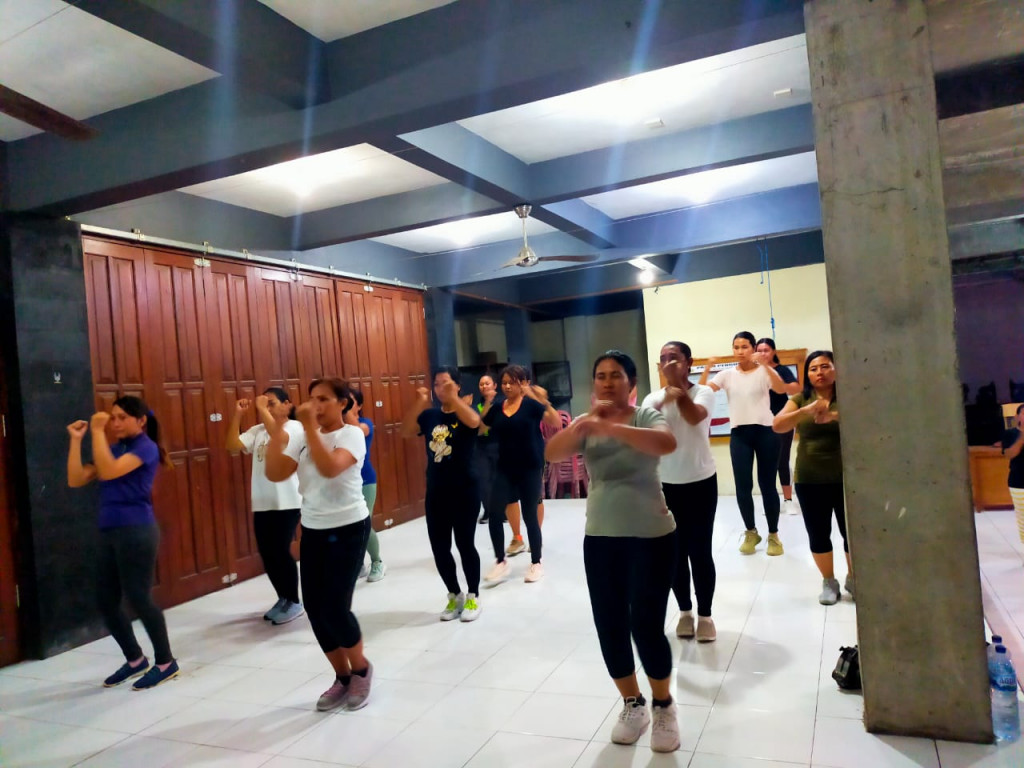 Kegiatan Senam Aerobic Br. Dangin Sema